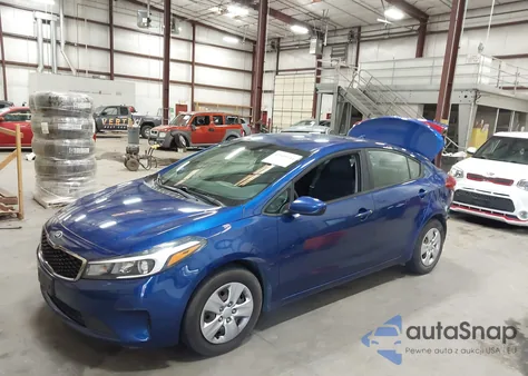 2018 Kia Forte Lx z USA, uszkodzony, nr VIN 3KPFK4A74JE252897